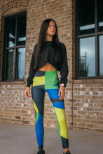 Load image into Gallery viewer, &quot;Bold &amp; Gold&quot; - Mesh Pocket Legging